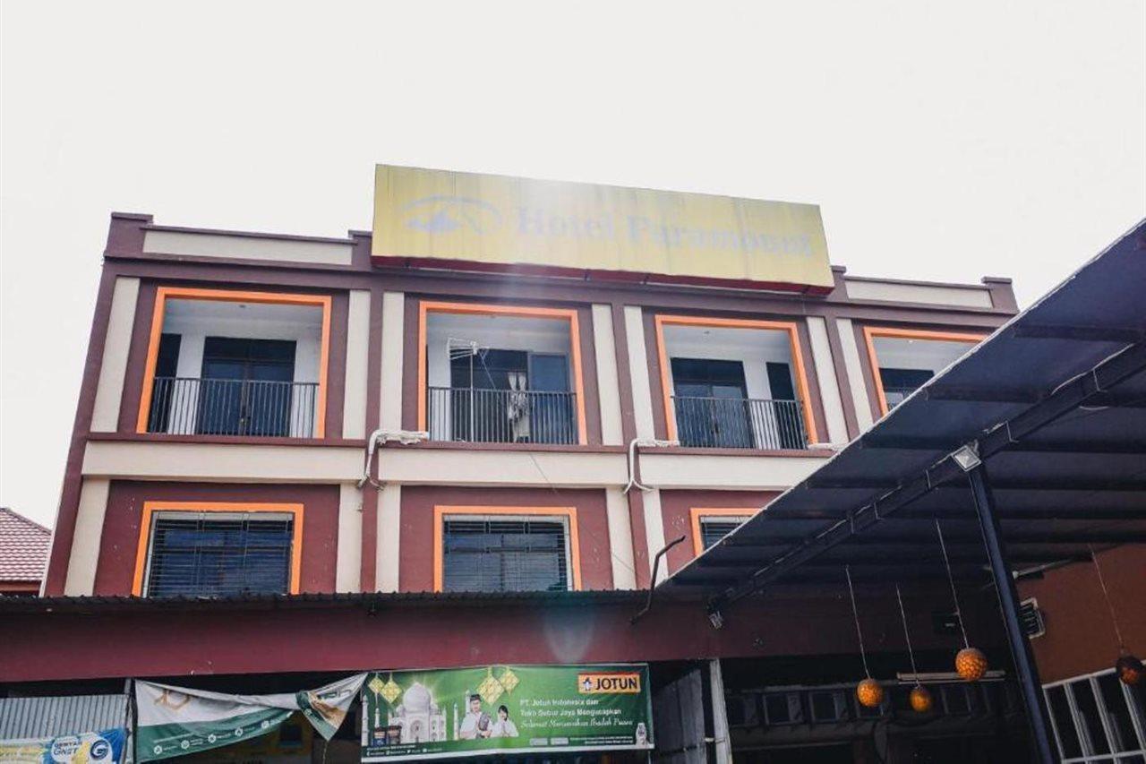 Reddoorz Plus Near Sultan Hasanuddin Airport Macasar Exterior foto