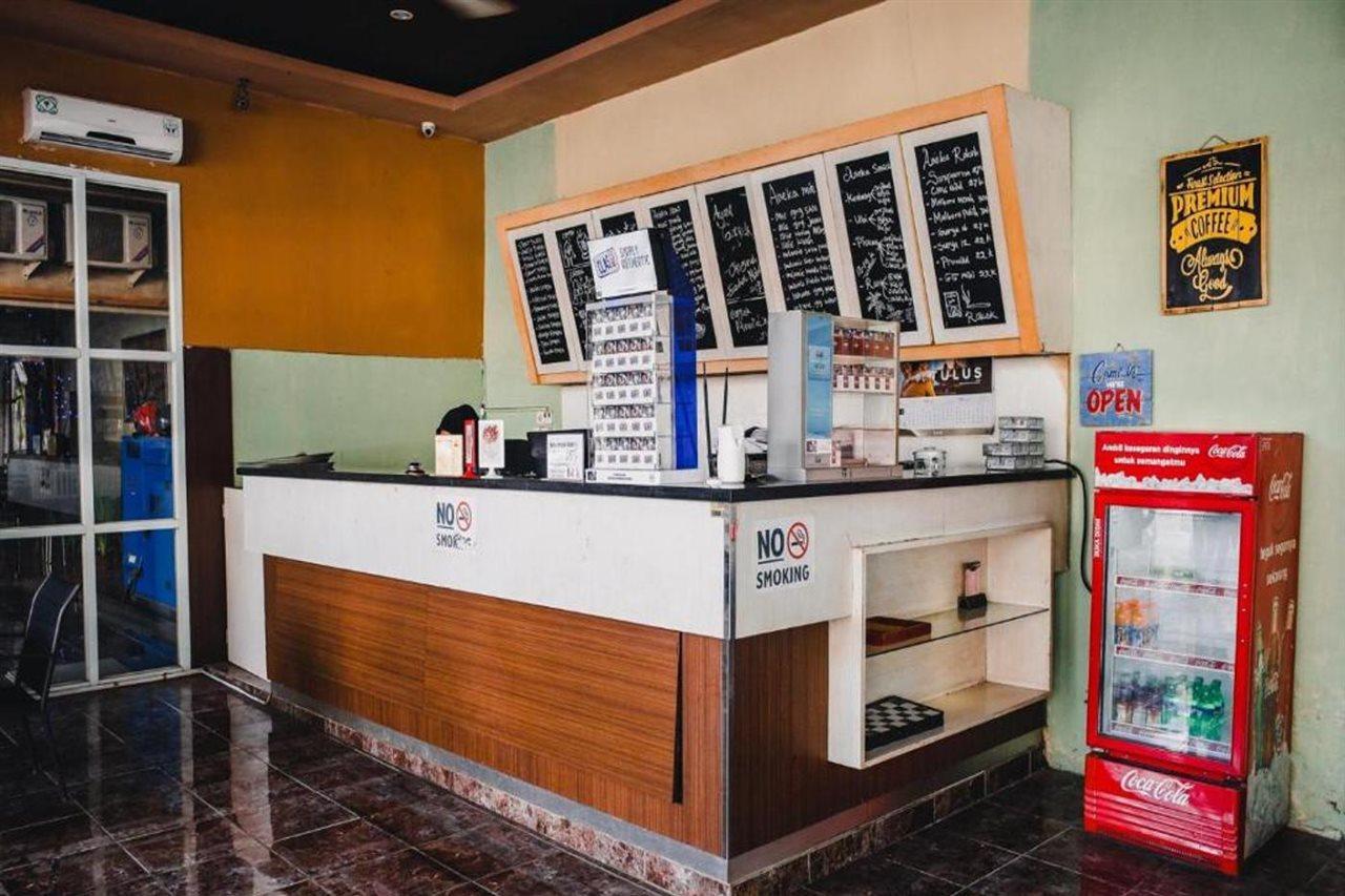 Reddoorz Plus Near Sultan Hasanuddin Airport Macasar Exterior foto